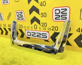 Накладка на дверь багажника Toyota