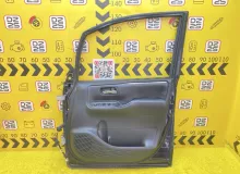 Дверь боковая TOYOTA ESQUIRE 2015 6700128250 ZRR85G 3ZRFAE, передняя правая