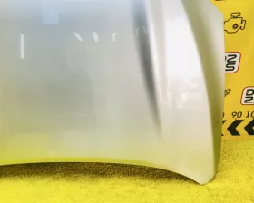 Капот Toyota