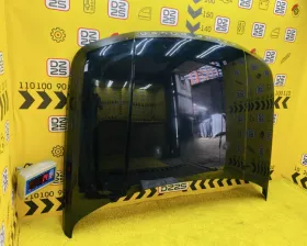 Капот Land Rover