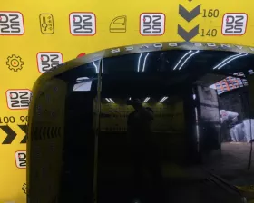 Капот Land Rover