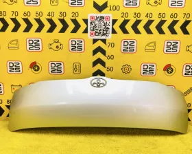Капот Toyota