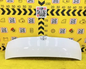 Капот Toyota