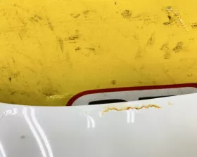 Капот Toyota