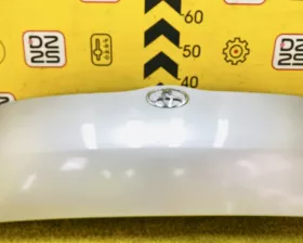 Капот Toyota