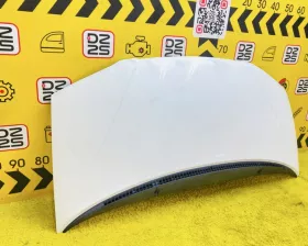 Капот Mitsubishi