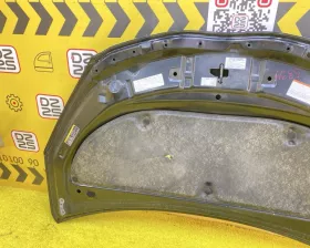 Капот Toyota