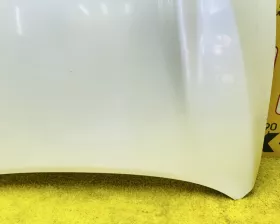 Капот Toyota