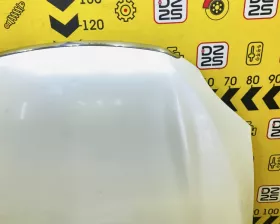 Капот Toyota