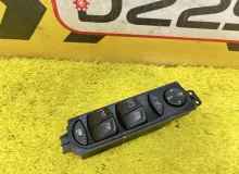 Блок управления стеклоподъемниками Mercedes-Benz V-CLASS 2008 A6395451313 W639 M272E35/272.978/272978, передний правый