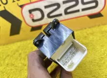 Блок управления стеклоподъемниками TOYOTA TUNDRA 2007/Цвет 202 848200C020 USK51L 3URFE, передний левый