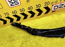 Телевизор MAZDA CX-30 2019- DFR553150 DM8P S8DPTS, передний Телевизор MAZDA CX-30 2019- DFR553150 DM8P S8DPTS, передний
