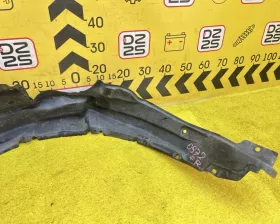 Подкрылок Toyota