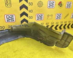 Подкрылок Toyota