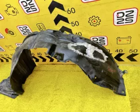 Подкрылок Toyota