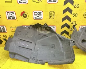 Подкрылок Mercedes-Benz
