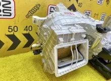 Печка салона TOYOTA ESQUIRE 2015 8713028590 ZRR85G 3ZRFAE, передняя