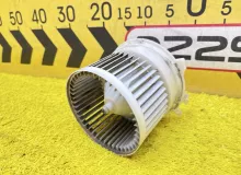 Мотор печки NISSAN SERENA 2018 272253GR1A HFC27 HR12DE, передний
