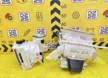 Печка салона LEXUS CT200H 2012 8713075020 ZWA10 2ZRFXE, передняя