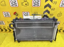 Радиатор основной TOYOTA VOXY 2014 1640037280 ZWR80G 2ZRFXE, передний