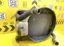 Радиатор основной TOYOTA HIACE 1997 1640067160 KZH106W 1KZTE, передний