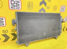 Радиатор кондиционера TOYOTA RAV4 2000/Цвет 064 8846042070 ZCA26W 1ZZFE, передний