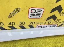 Накладка на порог TOYOTA RAV4 2000/Цвет 064 7691142040A0 ZCA26W 1ZZFE, передняя правая