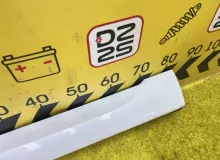 Накладка на порог TOYOTA RAV4 2000/Цвет 064 7691142040A0 ZCA26W 1ZZFE, передняя правая