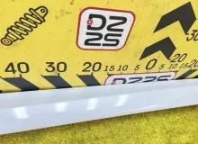 Накладка на порог TOYOTA RAV4 2000/Цвет 064 7691242040A0 ZCA26W 1ZZFE, передняя левая