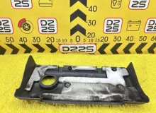 Пластиковая крышка на двс TOYOTA RAV4 2000/Цвет 064 1121222070 ZCA26W 1ZZFE, передняя