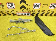 Поддомкратник/ домкрат TOYOTA RAV4 2000/Цвет 064 0911042030 ZCA26W 1ZZFE, задний