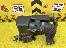 Корпус воздушного фильтра TOYOTA RAV4 2000/Цвет 064 1770022110 ZCA26W 1ZZFE, передний