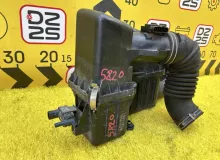 Корпус воздушного фильтра TOYOTA RAV4 2000/Цвет 064 1770022110 ZCA26W 1ZZFE, передний