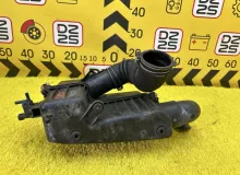 Корпус воздушного фильтра TOYOTA RAV4 2000/Цвет 064 1770022110 ZCA26W 1ZZFE, передний