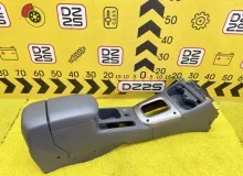 Бардачок между сиденьями TOYOTA RAV4 2000/Цвет 064 5890142010 ZCA26W 1ZZFE, передний