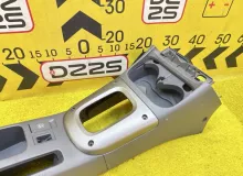 Бардачок между сиденьями TOYOTA RAV4 2000/Цвет 064 5890142010 ZCA26W 1ZZFE, передний