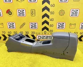 Бардачок между сиденьями TOYOTA