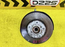 Ступица TOYOTA RAV4 2000/Цвет 064 ZCA26W 1ZZFE, передняя правая