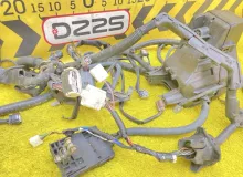 Коса под капот TOYOTA RAV4 2000/Цвет 064 821114A081 ZCA26W 1ZZFE, передняя