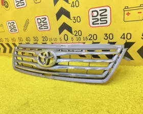 Решетка радиатора TOYOTA