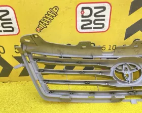 Решетка радиатора TOYOTA