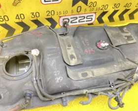 Топливный бак Toyota