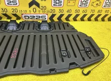 Пол багажника пластик TOYOTA ESQUIRE 2015 5841028090 ZRR85G 3ZRFAE, задний