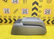 Бардачок между сиденьями TOYOTA HIACE 2006 5881026210 KDH205V 2KDFTV, передний