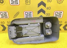 Бардачок между сиденьями TOYOTA HIACE 2006 5881026210 KDH205V 2KDFTV, передний