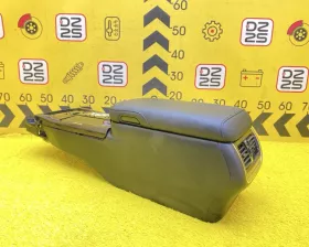 Бардачок между сиденьями Toyota