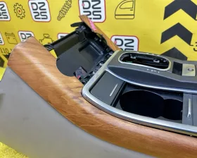 Бардачок между сиденьями Land Rover