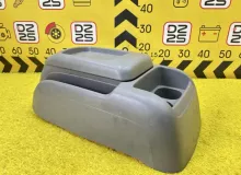 Бардачок между сиденьями TOYOTA HIACE 2006 5881026210 KDH205V 2KDFTV, передний
