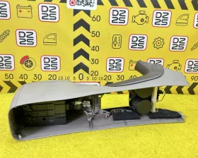 Бардачок между сиденьями Toyota