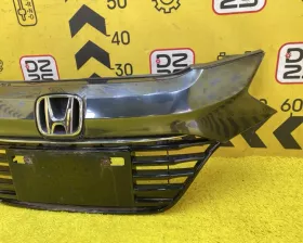 Решетка радиатора Honda
